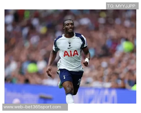 库杜斯本赛季英超表现卓越助攻过人对抗均领跑 库杜斯本赛季英超表现卓越助攻过人对抗均领跑